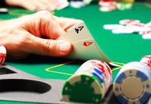 Poker là gì? Kiếm được nhiều tiền với trò này không?